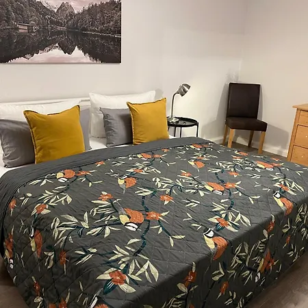 Isar Diamond Apartmán *