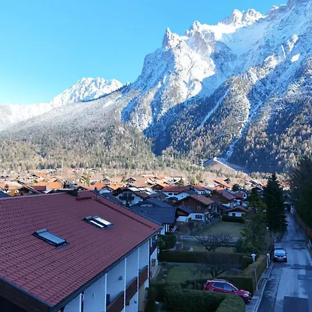 Isar Diamond Apartmán *